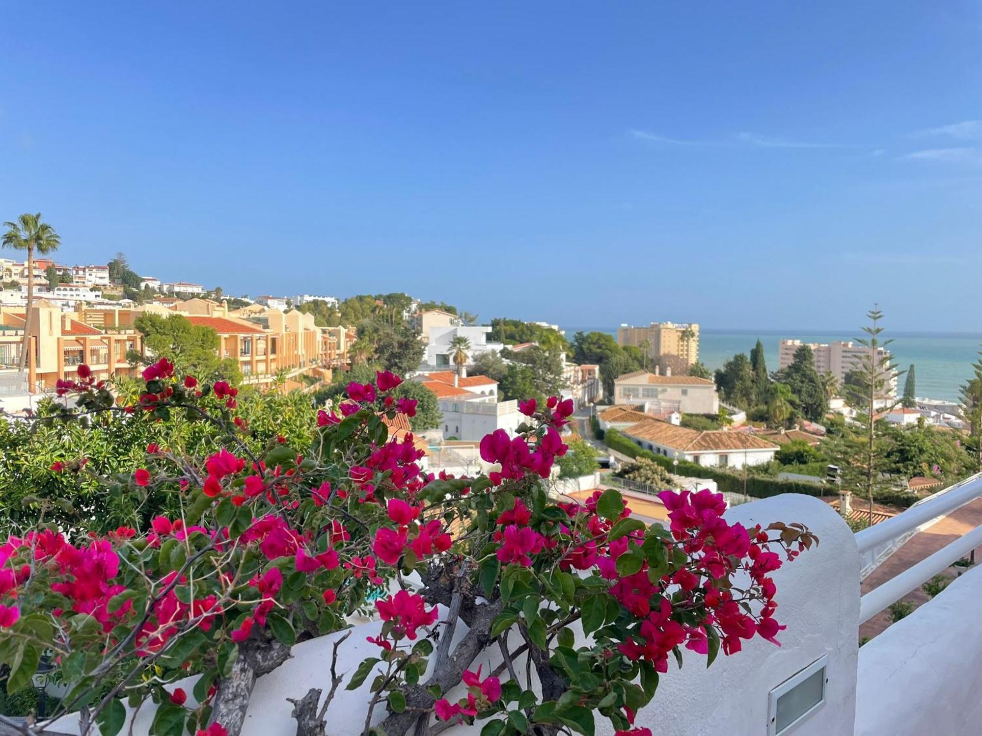 Sun Castle Apartment Фуeнхирола Екстериор снимка
