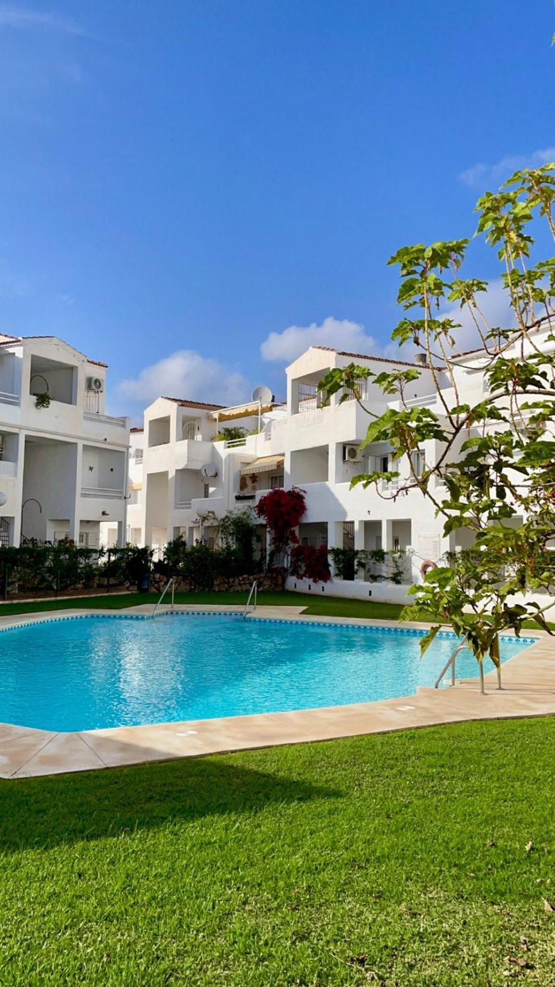 Sun Castle Apartment Фуeнхирола Екстериор снимка